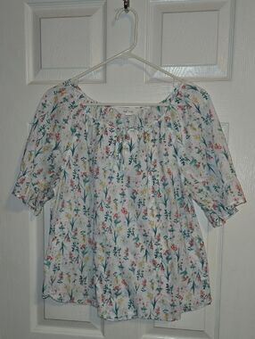 White Floral Peasant Blouse with Puff Sleeves